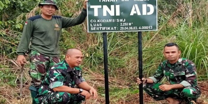 Pemasangan Plang Nama dan Patok Tanah Milik TNI-AD
