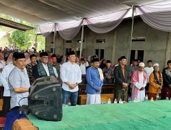 Aries Sandi Janjikan Santunan Kematian Dan Bantuan Ponpes di Pesawaran